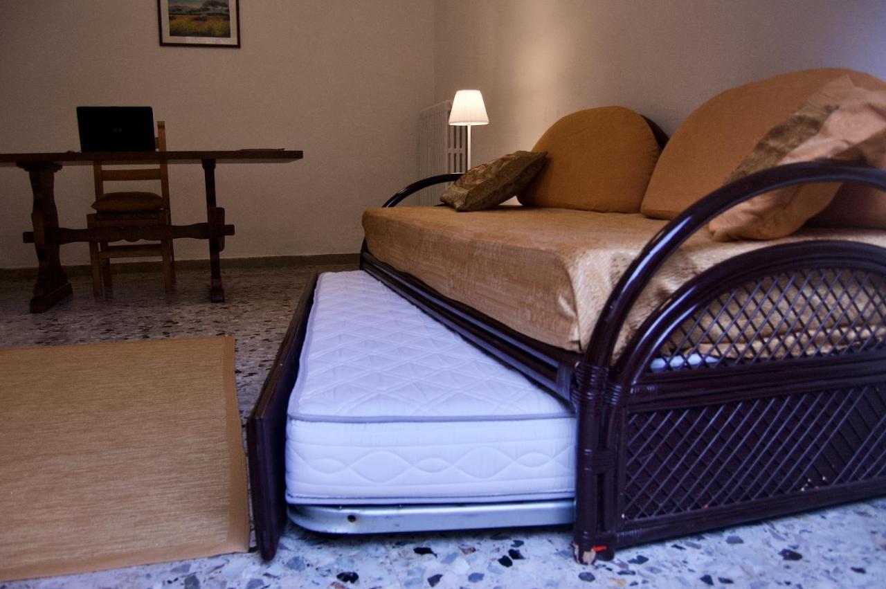 Casa Di Canfreo Lari Luaran gambar
